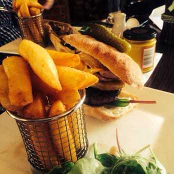 The Roebuck - Steak sandwich and chips - Pubs Near Me - Bracknell, BRC The Roebuck - Steak sandwich and chips - Pubs Near Me - Bracknell, BRC
