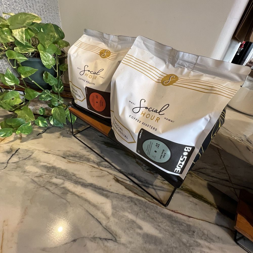 B-Side Coffee Bar - Coffee & Tea Near Me - Honolulu, Hawaii B-Side Coffee Bar - Coffee & Tea Near Me - Honolulu, Hawaii