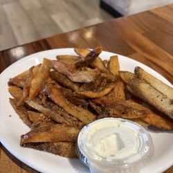 Papa's Restaurant - Fresh cut French Fries with a side of ranch, so good!
