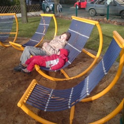 Zirkus Spielplatz - Ruhezone an der Lefevrestraße