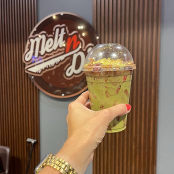 Melt N Dip - Desserts Near Me - Ballwin, Missouri