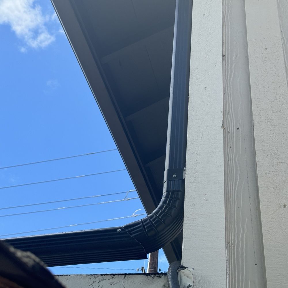 J&E ROOFING - Clean downspout - Roofing Near Me - Waianae, Hawaii J&E ROOFING - Clean downspout - Roofing Near Me - Waianae, Hawaii