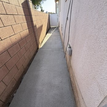 Lucky's Concrete - Side yard - Masonry/Concrete Near Me Lucky's Concrete - Side yard - Masonry/Concrete Near Me