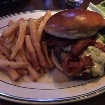 Miller's Pub - Bleu Burger - American Near Me - Chicago, Illinois