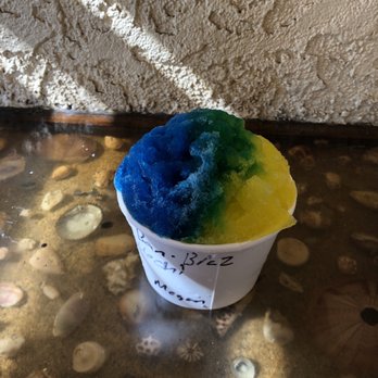 Beach Street - Shaved ice - banana and blue raspberry - Coffee & Tea Near Me - Kihei, Hawaii Beach Street - Shaved ice - banana and blue raspberry - Coffee & Tea Near Me - Kihei, Hawaii