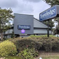 Travelodge by Wyndham College Park - Look totally different on inside
