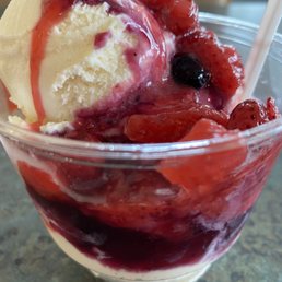 Strawberry & Blueberry Sundae