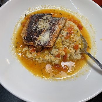 Ben's Next Door - Salmon & Grits - Bars Near Me - Washington, DC, District of Columbia