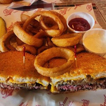 Heroes Restaurant and Brewhouse - Patty melt - American Near Me - Ontario, California Heroes Restaurant and Brewhouse - Patty melt - American Near Me - Ontario, California