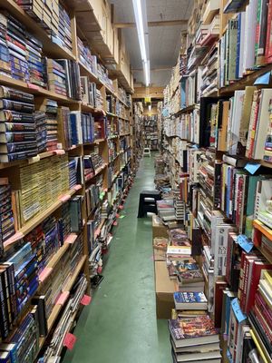 Chamblin Bookmine by null