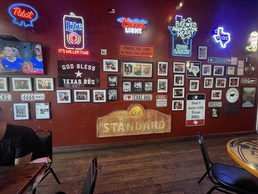 Lockhart Smokehouse by null