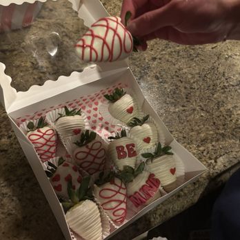 Darla’s delightss - Valentine's themed chocolate covered strawberries - Desserts Near Me
