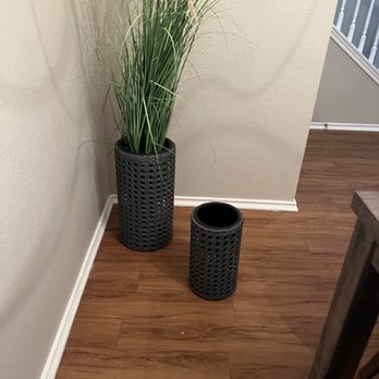 Ruff & Ready Moving - Missing the matching plant. Also missing tool box. - Movers Near Me - Temecula, California