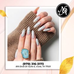 Nails of America Dixie Drive - Get holiday-ready with nails that shine like festive cheer! 
ℬℴℴℴℴℯℴ