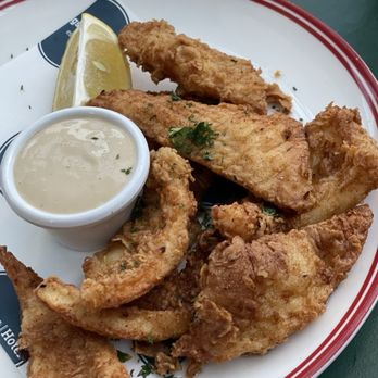 Kingston Hotel Bistro - calamari - Bars Near Me - Griffith, ACT