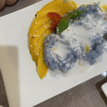 Maya Thai Laos Cafe - Pea Blossom Coconut Sticky Rice & Mango - Laotian Near Me - Alameda, California Maya Thai Laos Cafe - Pea Blossom Coconut Sticky Rice & Mango - Laotian Near Me - Alameda, California