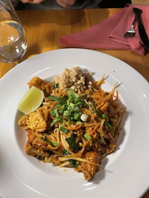 Circles Thai (Northern Liberties) by null