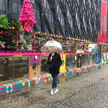 Darcie and May Green - Australian Near Me - London, XGL
