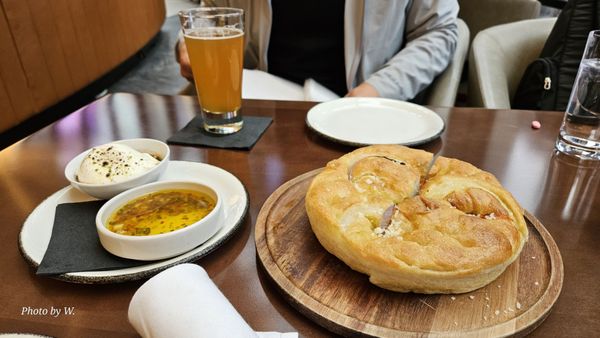 Broadway Lounge by null