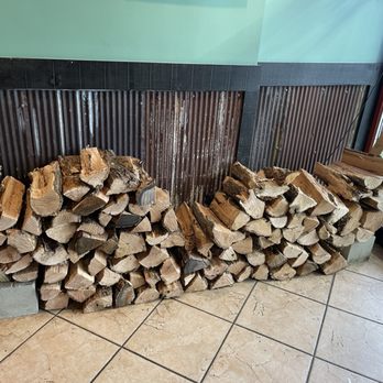 Full Rack Barbecue - Wood rack - Food Trucks Near Me - St. Clair Shores, Michigan