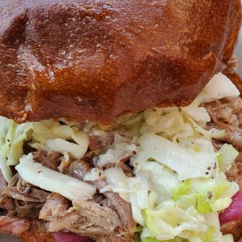 Matt's BBQ - Pulled pork - Food Trucks Near Me - Portland, Oregon