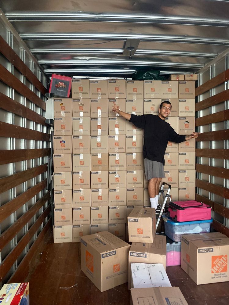 FENTON MOVING 66 Photos & 318 Reviews Newport Beach, California