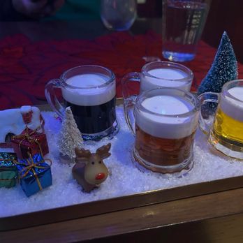 Four Seasons Hotel - Buddy's beers - Hotels Near Me - Saint Louis, Missouri