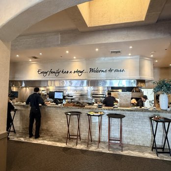 Spaghettini - inside - Italian Near Me - Seal Beach, California Spaghettini - inside - Italian Near Me - Seal Beach, California