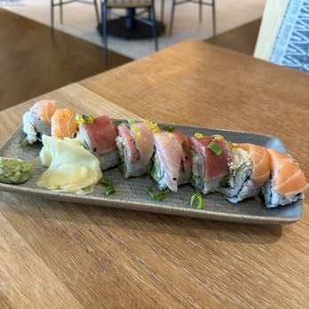 Pacific Catch - Rainbow roll- amazing! - Seafood Near Me - San Diego, California Pacific Catch - Rainbow roll- amazing! - Seafood Near Me - San Diego, California