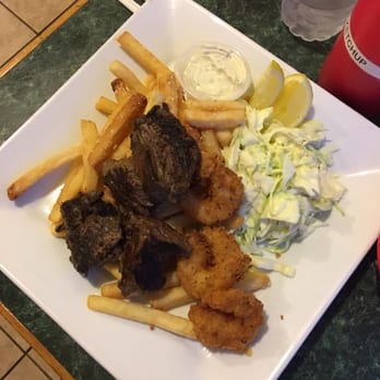 Mamma Mia's Restaurant & Pizzeria - Italian Near Me - Everett, Massachusetts