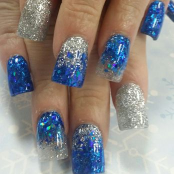 New Waves Salon and Spa - Rita - Christmas nails - Nail Technicians Near Me - Lancaster, California