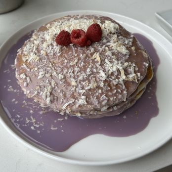 Bites & Bashes Cafe - Ube Lava Pancakes - Cafes Near Me - Lomita, California Bites & Bashes Cafe - Ube Lava Pancakes - Cafes Near Me - Lomita, California