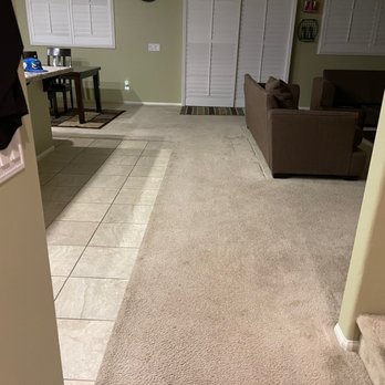 Arrow Flooring and Tile - Kitchen and Livingroom before - Flooring Near Me Arrow Flooring and Tile - Kitchen and Livingroom before - Flooring Near Me