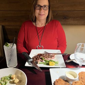 1836 Steakhouse - Steakhouses Near Me - Huntsville, Texas