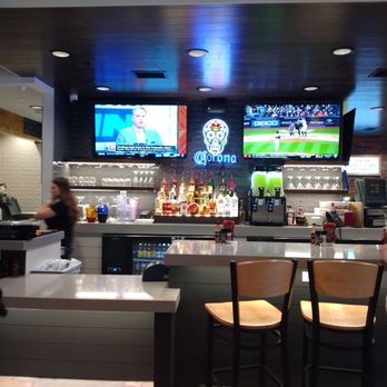 Jakes Burger and Beer - The bar - Burgers Near Me - Addison, Texas Jakes Burger and Beer - The bar - Burgers Near Me - Addison, Texas