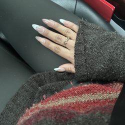 Glamour Nail Hair Spa - Perfect French tip and glitter ombré by Leah
