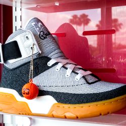 That Shoe Store & More Shoe Stores 6013 E Colonial Dr That Shoe Store & More Shoe Stores 6013 E Colonial Dr