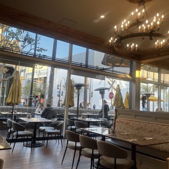 Marmalade Cafe - 2025 - new interior scheme! - New American Near Me - Los Angeles, California Marmalade Cafe - 2025 - new interior scheme! - New American Near Me - Los Angeles, California