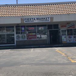 Fiesta Market - Storefront