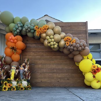 Las Kwatro Hermanas - Balloon Services Near Me Las Kwatro Hermanas - Balloon Services Near Me