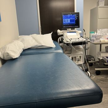 Los Alamitos Cardiovascular - echocardiogram testing room - Cardiologists Near Me - Los Alamitos, California Los Alamitos Cardiovascular - echocardiogram testing room - Cardiologists Near Me - Los Alamitos, California