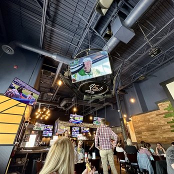 Perfect Szn - Right side of the pub. Lots of screens to watch sports games on. - Sports Bars Near Me - Bradford, Ontario