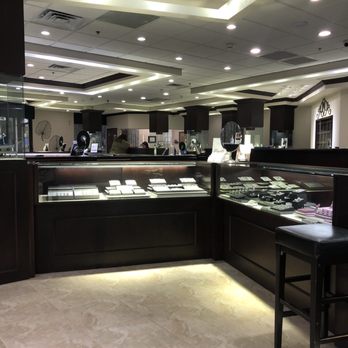 International Diamond Center - Jewelry Near Me - Orlando, Florida