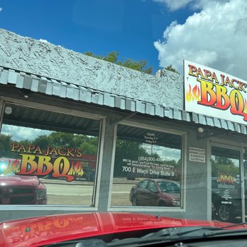 Papa Jack's BBQ - Outside on this fine day. - Barbeque Near Me - Waco, Texas Papa Jack's BBQ - Outside on this fine day. - Barbeque Near Me - Waco, Texas