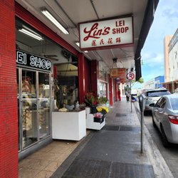 Lin's Lei Shop - Outside - Front Area