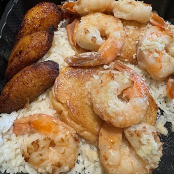 Las Palmas Latin Grill - Garlic shrimp - Cuban Near Me - Tampa, Florida