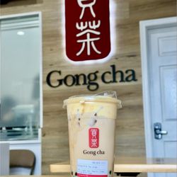 Gong Cha - Wing Phat Plaza - Large Oolong Milk Tea + Boba + Crème Brûlée foam ($8.16)