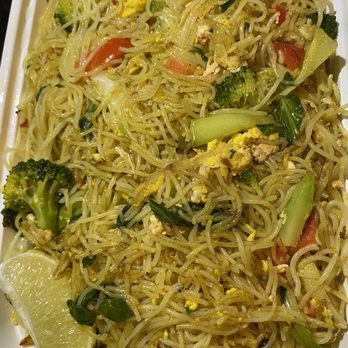 Thai On Brock - Veggie Singapore vermicelli - Thai Near Me - Whitby, Ontario Thai On Brock - Veggie Singapore vermicelli - Thai Near Me - Whitby, Ontario