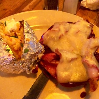 JT Hannah's Kitchen - Smoky Mountain Grille- grilled chicken breast, bacon, jack cheese - American Near Me - Pigeon Forge, Tennessee JT Hannah's Kitchen - Smoky Mountain Grille- grilled chicken breast, bacon, jack cheese - American Near Me - Pigeon Forge, Tennessee