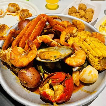 Rock & Toss Crab House - Under the Sea Combo!! - Seafood Near Me - Bowie, Maryland